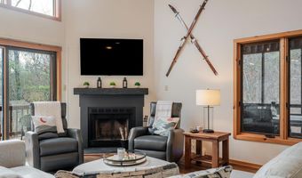 268 PICARD Ct, Basye, VA 22810