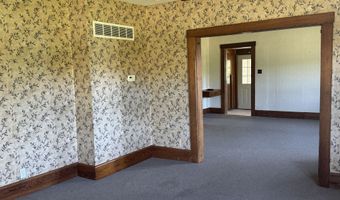 762 E 1100 Rd, Baldwin City, KS 66006