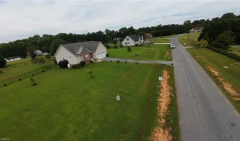 550 Honeysuckle Rdg, Asheboro, NC 27205
