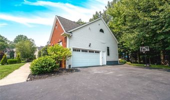 23 Forrester Ct, Amherst, NY 14228