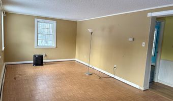 29 Quaker Ln, Barrington, NH 03825