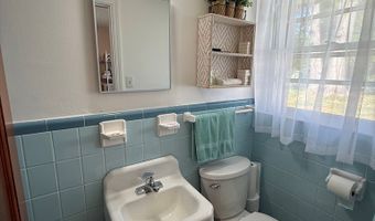 108 Barnett Dr, Bishopville, SC 29010
