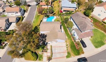 6415 E Stonebridge, Anaheim, CA 92807