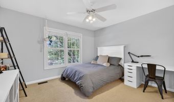 8105 Wycliffe Dr, Anderson Twp., OH 45244