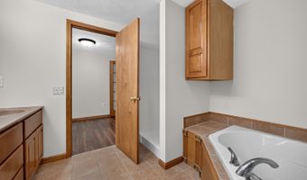 504 East St, Anchor, IL 61720