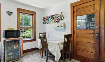338 N Main St, Amherst, WI 54406