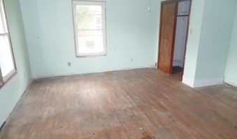 266 W Spring St, Bloomfield, IN 47424