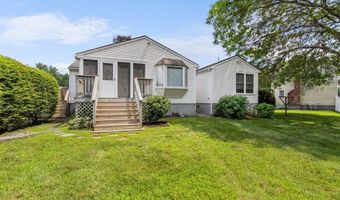 129 Plymouth Rd, Bellingham, MA 02019