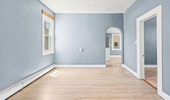 62 Center St, Amsterdam, NY 12010