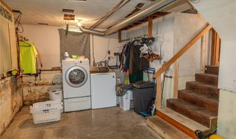 45 Howard St, Austin, IN 47102