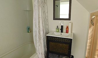 465 W MARINE Dr, Astoria, OR 97103