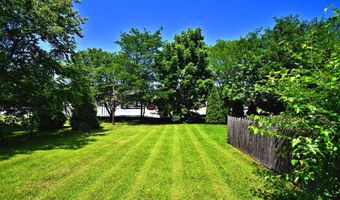 5631 STONECROFT Ln, Allentown, PA 18106