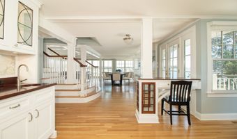60 Island View Ave, Branford, CT 06405