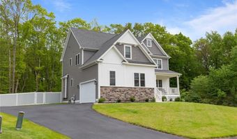 25 Kristin Dr, Cranston, RI 02921
