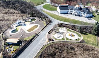 302 Pointe View Dr, Adams Twp., PA 16046