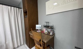 205 Washington Ave W, Albia, IA 52531