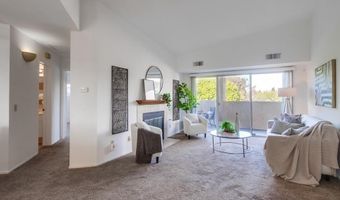 7044 Camino Degrazia 227, San Diego, CA 92111