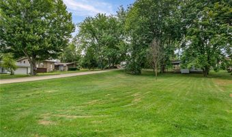 957 Cleveland Ave, Amherst, OH 44001
