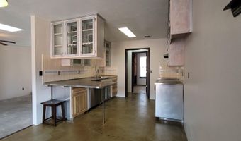 404 Sunbeam Ave, Alamogordo, NM 88310