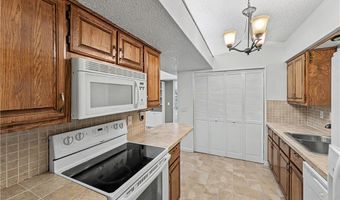 67 Fairway Dr, Bella Vista, AR 72714