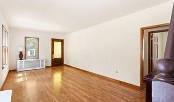 140 ALBANY Ave, Barrington, NJ 08007