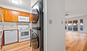 355 Aoloa St Q102, Kailua, HI 96734