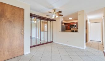 300 W FULLERTON Ave 102, Addison, IL 60101