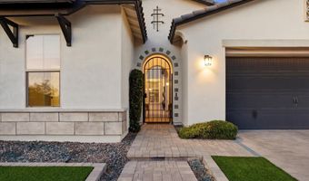 2080 E AQUARIUS Pl, Chandler, AZ 85249