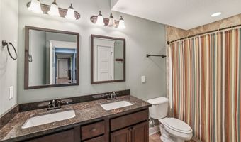 903 Baileys Grove Dr, Adel, IA 50003