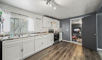 1410 Hamlin Dr, Ashtabula, OH 44004