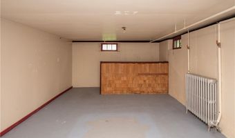 14 Dexter St, Newport, RI 02840