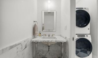 27 Admiralty Row 305, Alys Beach, FL 32461