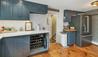 64 N Amherst Rd, Bedford, NH 03110