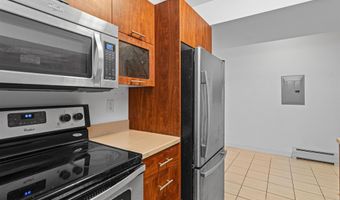 193 St. Paul St 101, Burlington, VT 05401
