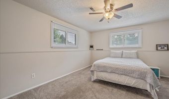 5214 HICKORY Pl, Cheyenne, WY 82009
