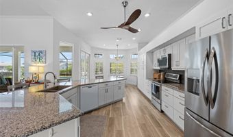 949 ALLEGRO Ln, Apollo Beach, FL 33572