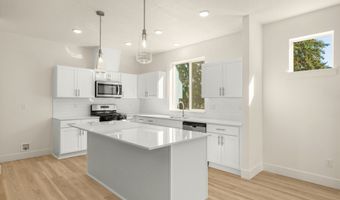 18933 SW Hazelwood Ln L-9, Beaverton, OR 97078