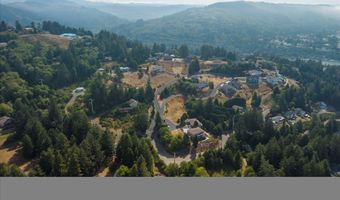7774 Zoe Dr, Brookings, OR 97415