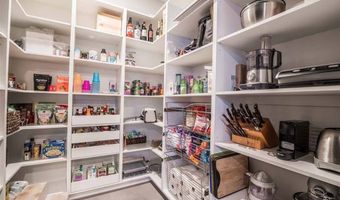 10337 Green Ember Dr, Las Vegas, NV 89135