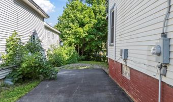 130 W Broadway, Bangor, ME 04401