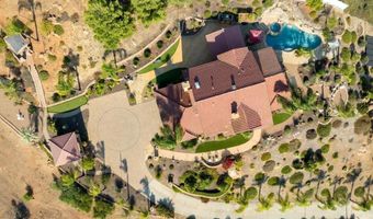 15718 Creek Hills Rd, El Cajon, CA 92021