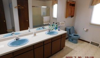 735 S Willson Dr, Altoona, WI 54720