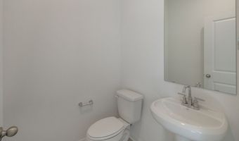 338 Amy St, Angleton, TX 77515