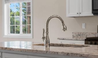 2354 E PLANK Cir B, Appleton, WI 54915