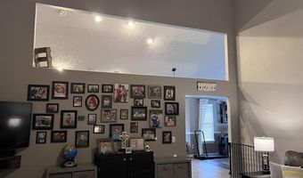 409 Brittany Ct, Aurora, MO 65605