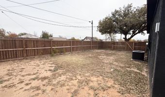 808 12th St, Abernathy, TX 79311