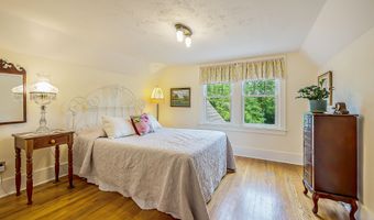 4951 W Liberty Rd, Ann Arbor, MI 48103