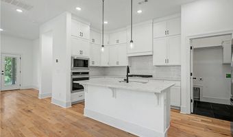 5102 SW Stanford Ct, Bentonville, AR 72713
