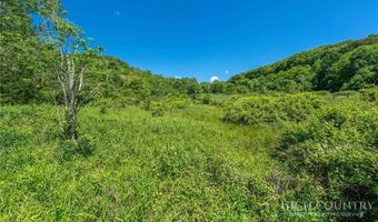 455 Shawnee Rd, Banner Elk, NC 28604