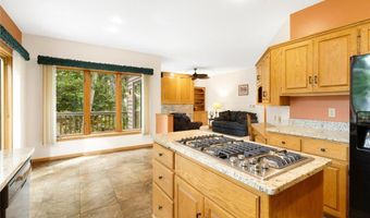 12068 Gantry Ln, Apple Valley, MN 55124